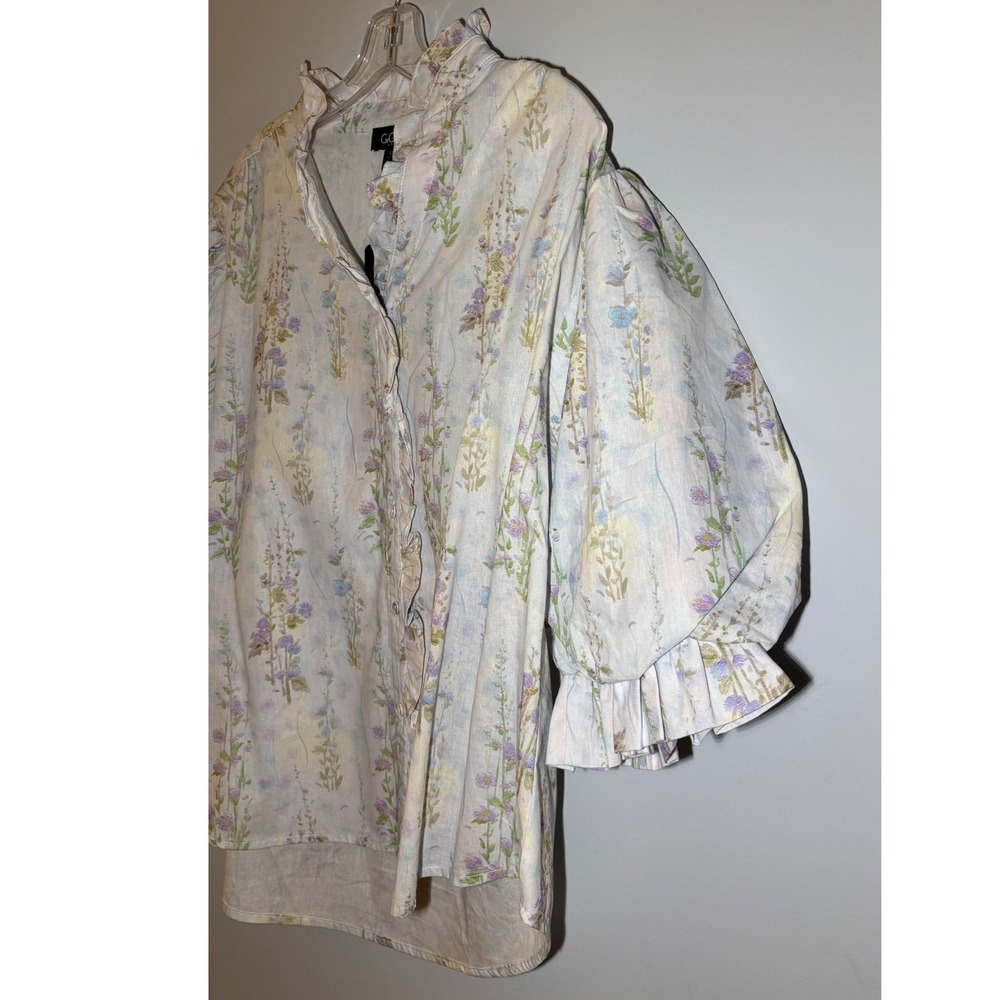 Floral Ruffle Button-Up Blouse in Pastel - Picture 4 of 9